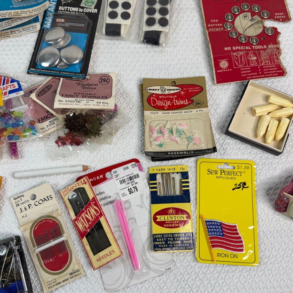 Vintage Sewing Notions Lot Wrights Rick Rack Talon Zippers Needles Buttons Bulk - Picture 7 of 10